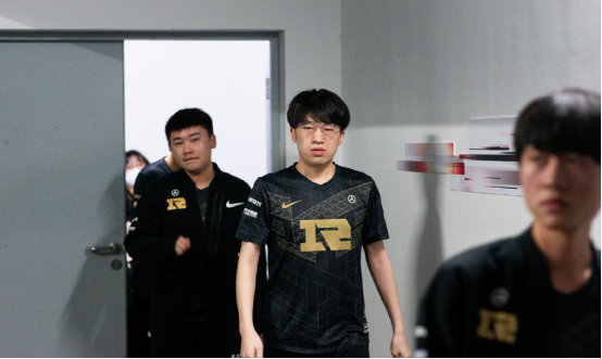 精神和超凡 精神和超凡